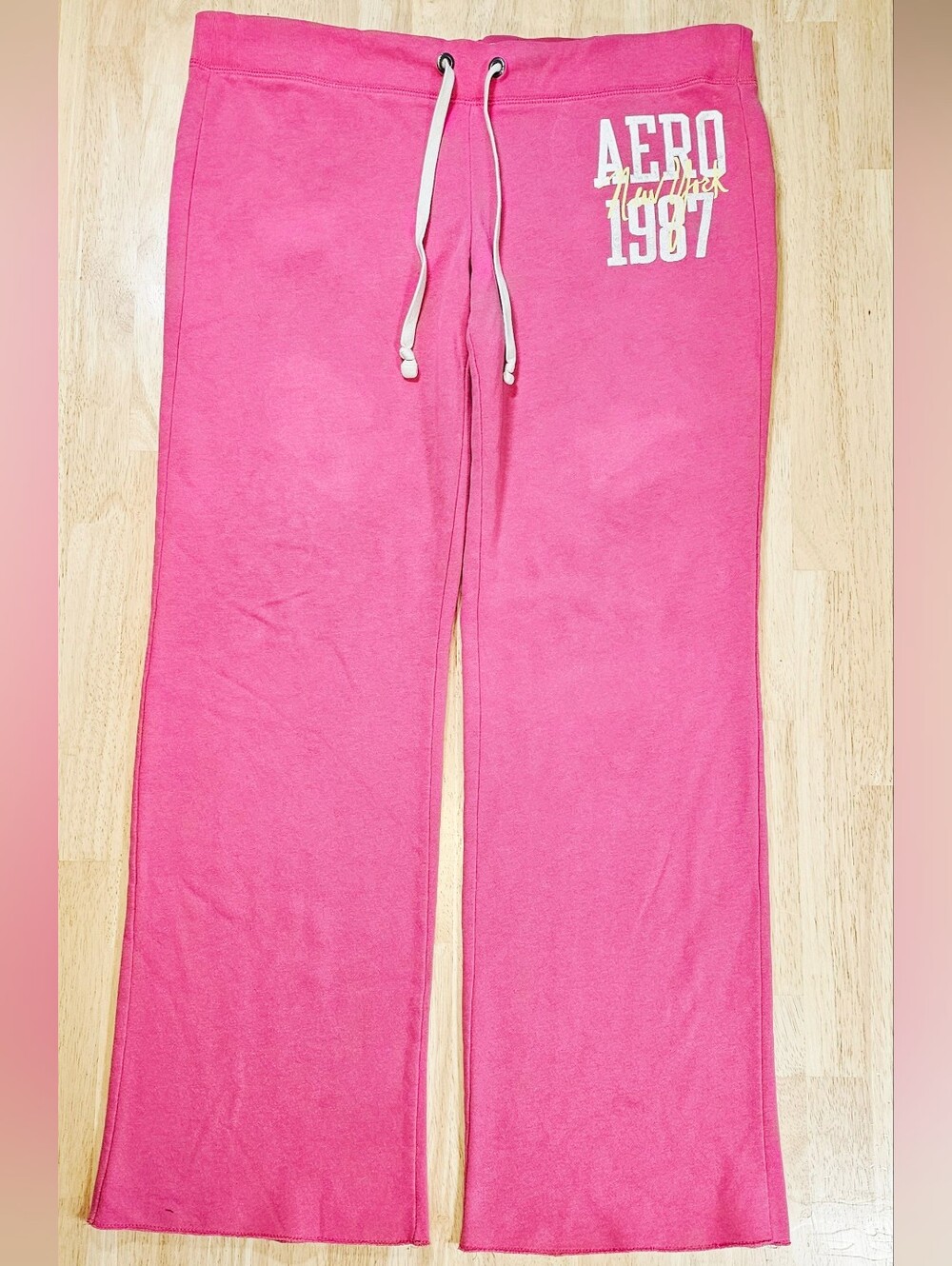 Aeropostale Hot Pink Sweatpants - Picture 2 of 8